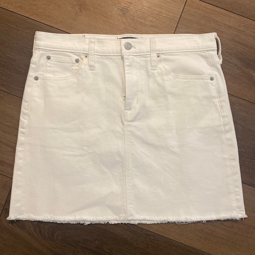NWT White J.Crew Mercantile Jean skirt size 6 / 8